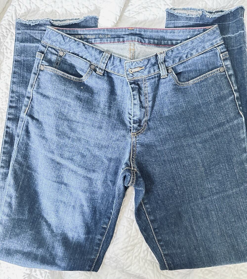 Womens Talbots Jeans Size 6/28 32" Lenght Curvy Boot Blue Denim Jeans Unhemmed
